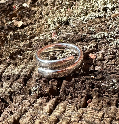Solid Silver Oval Wire Ring