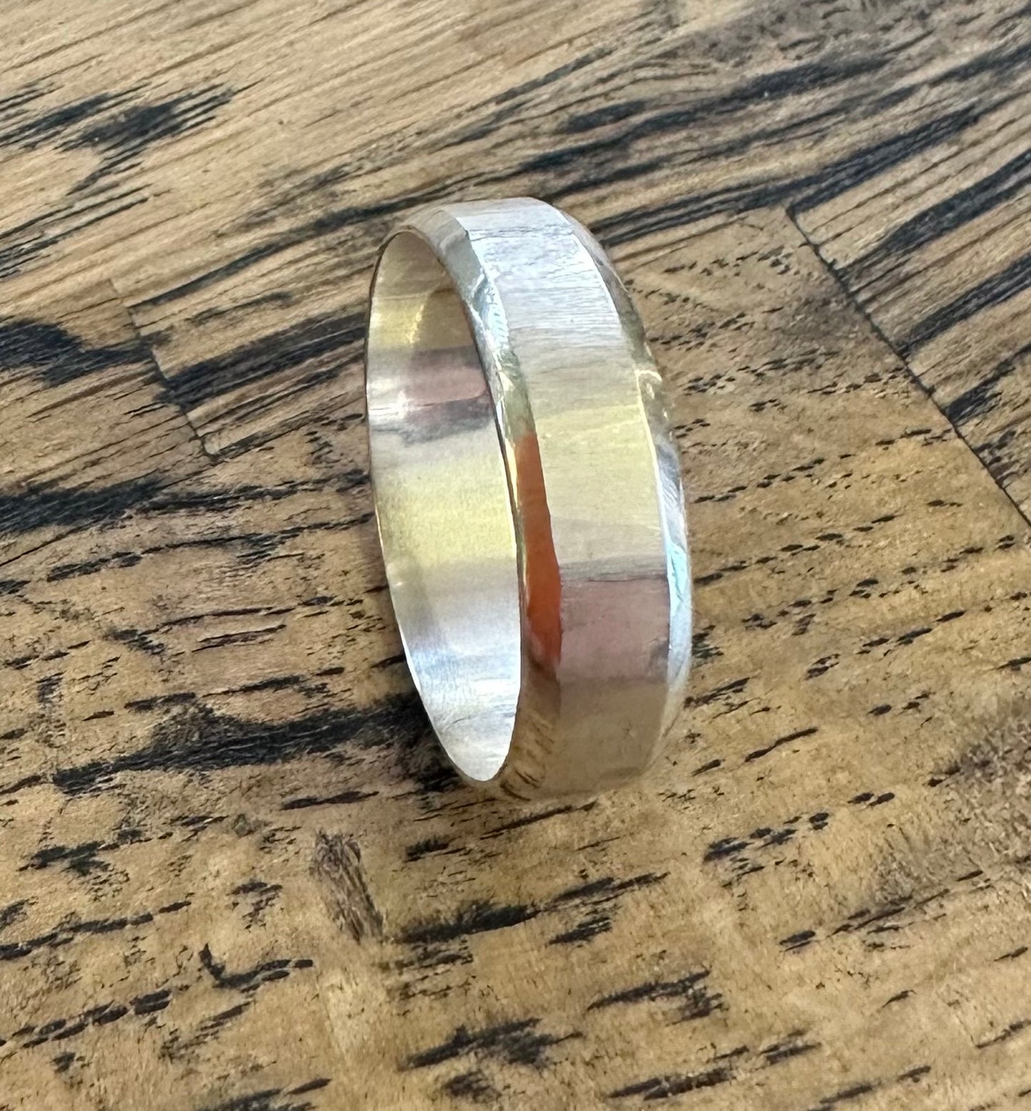 Beautiful hand shaped ring