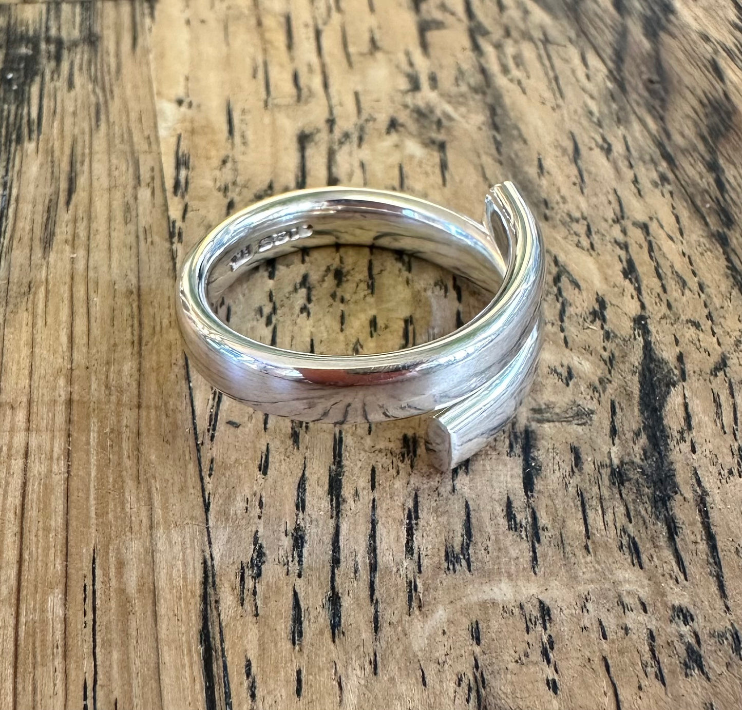 Solid Silver Oval Wire Ring