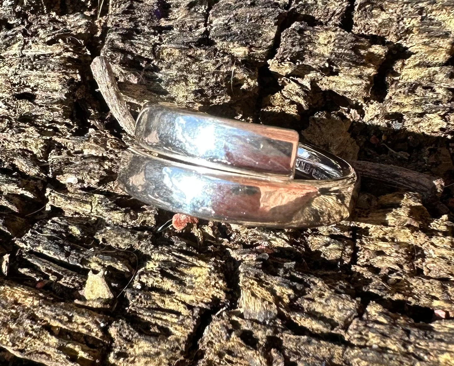 Solid Silver Oval Wire Ring