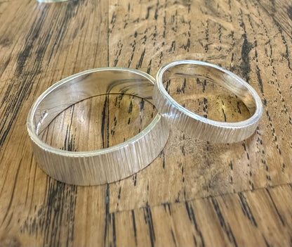 File textured silver ring