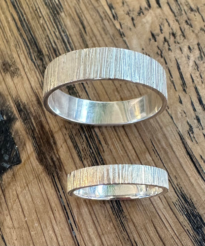 File textured silver ring