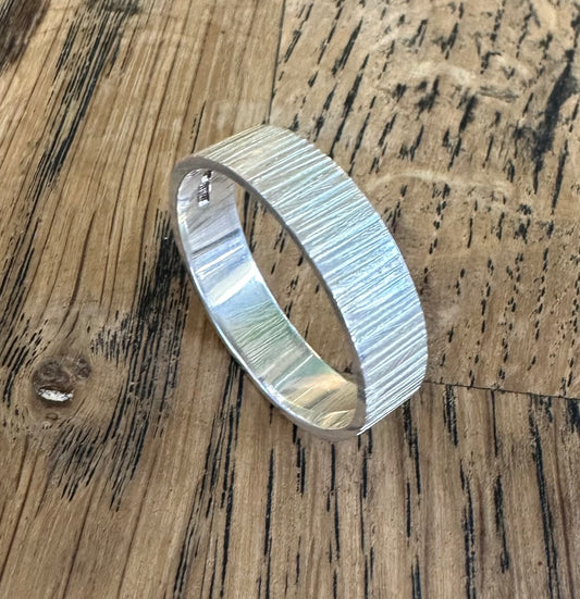 File textured silver ring