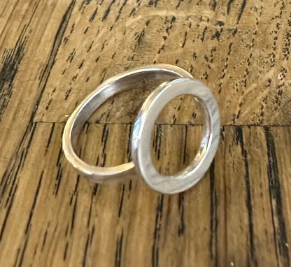 My elegant silver O ring