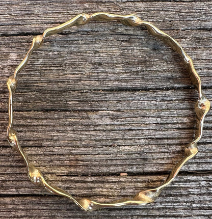 Elegant handcrafted & textured solid gold bangle